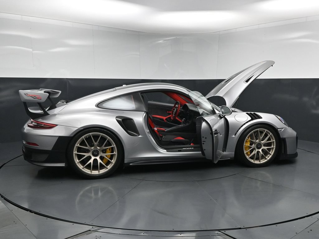 Used 2018 Porsche 911 GT2 RS RWD image 33