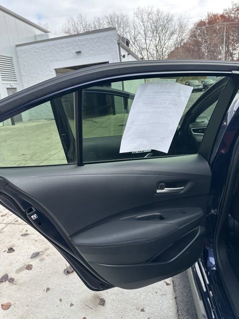 Used 2021 Toyota Corolla SE image 32