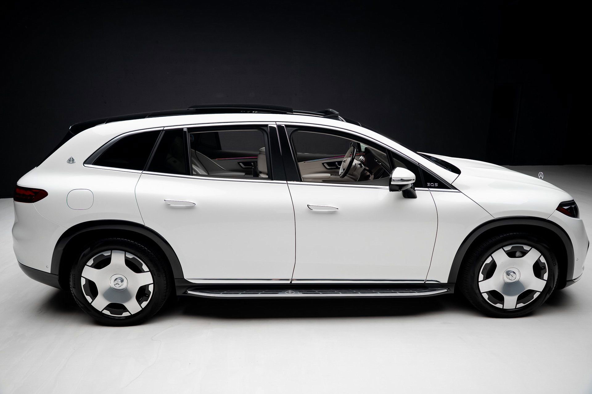 Used 2024 Mercedes-Benz Maybach EQS 680 4MATIC image 35