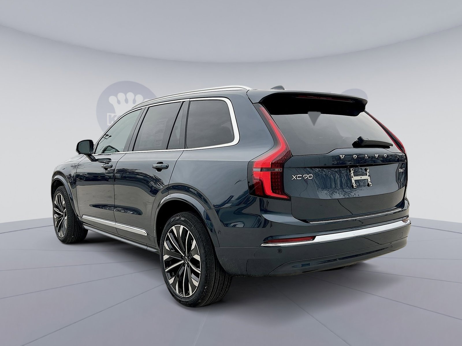 New 2026 Volvo XC90 B6 Plus w/ Protection Package Premier image 4