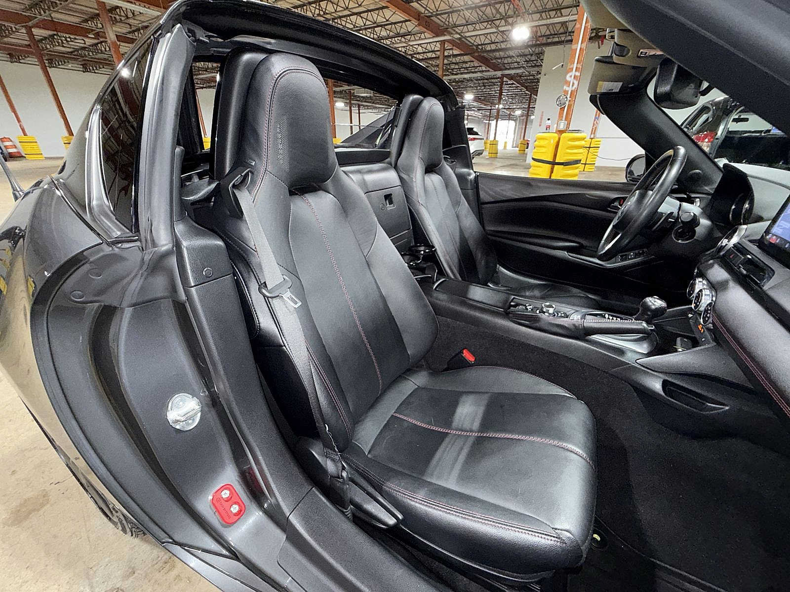Used 2019 MAZDA MX-5 Miata RF Grand Touring RWD image 16