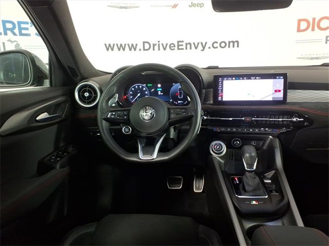 Used 2024 Alfa Romeo Tonale Veloce w/ Active Assist Package image 12