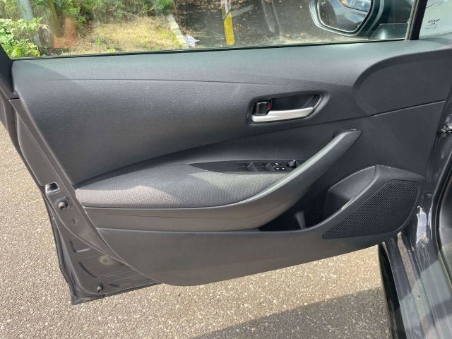Certified 2026 Toyota Corolla SE w/ SE Package FWD image 19