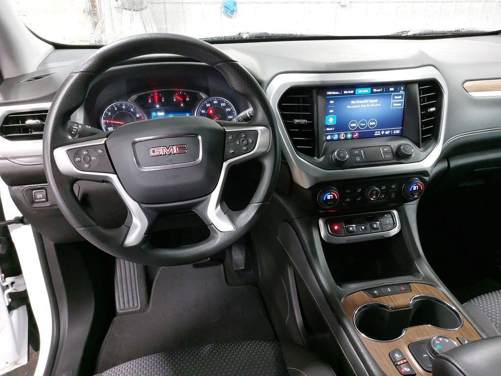 Used 2023 GMC Acadia SLE w/ Driver Convenience Package image 17