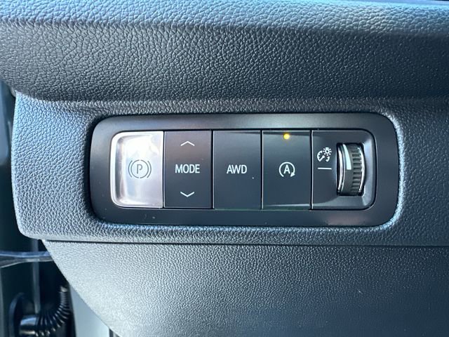 Used 2025 Chevrolet Traverse Z71 image 28