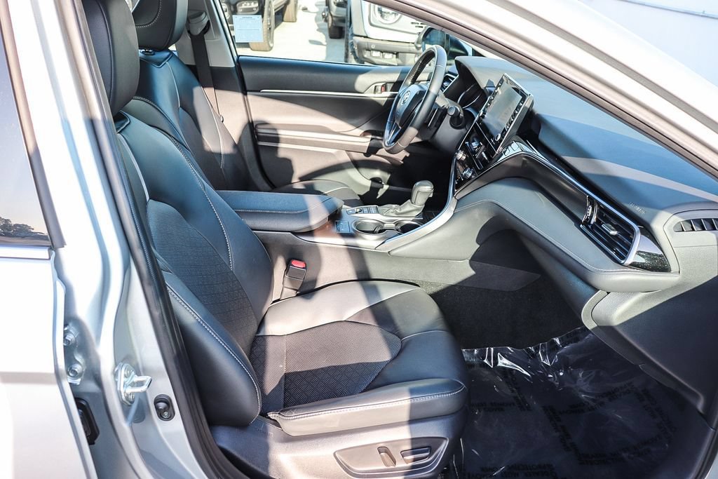 Used 2024 Toyota Camry XSE FWD image 19