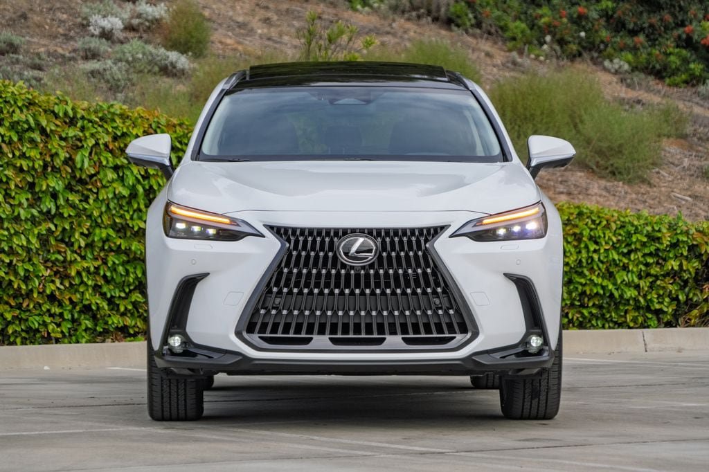 New 2026 Lexus NX 450h+ AWD w/ Accessory Package (Z1) image 4