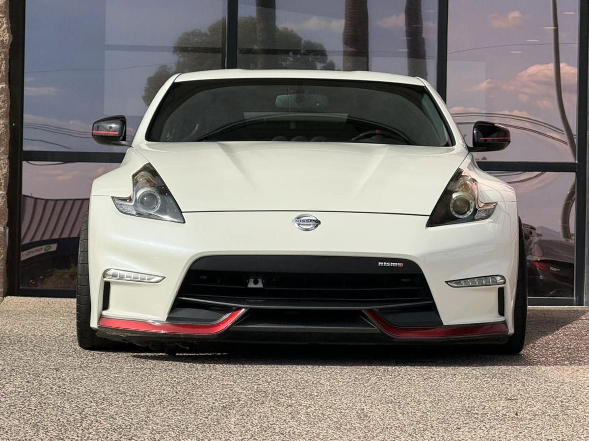 Used 2019 Nissan 370Z NISMO RWD image 20