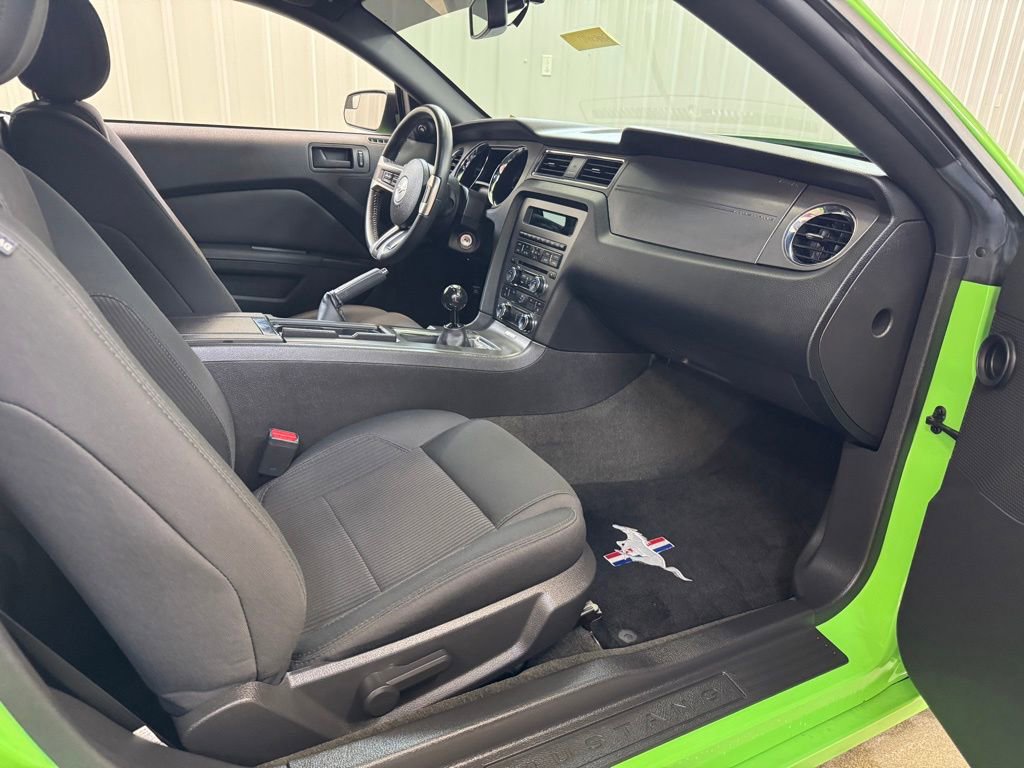 Used 2014 Ford Mustang Coupe w/ V6 Performance Package RWD image 21