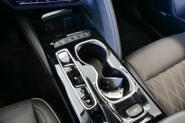 Used 2023 Buick Envision Avenir image 24