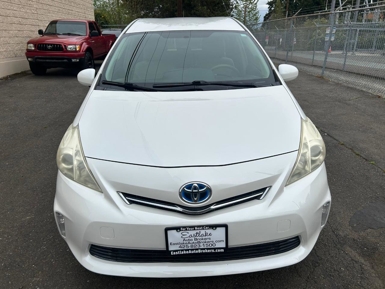 Used 2012 Toyota Prius V Three FWD image 2