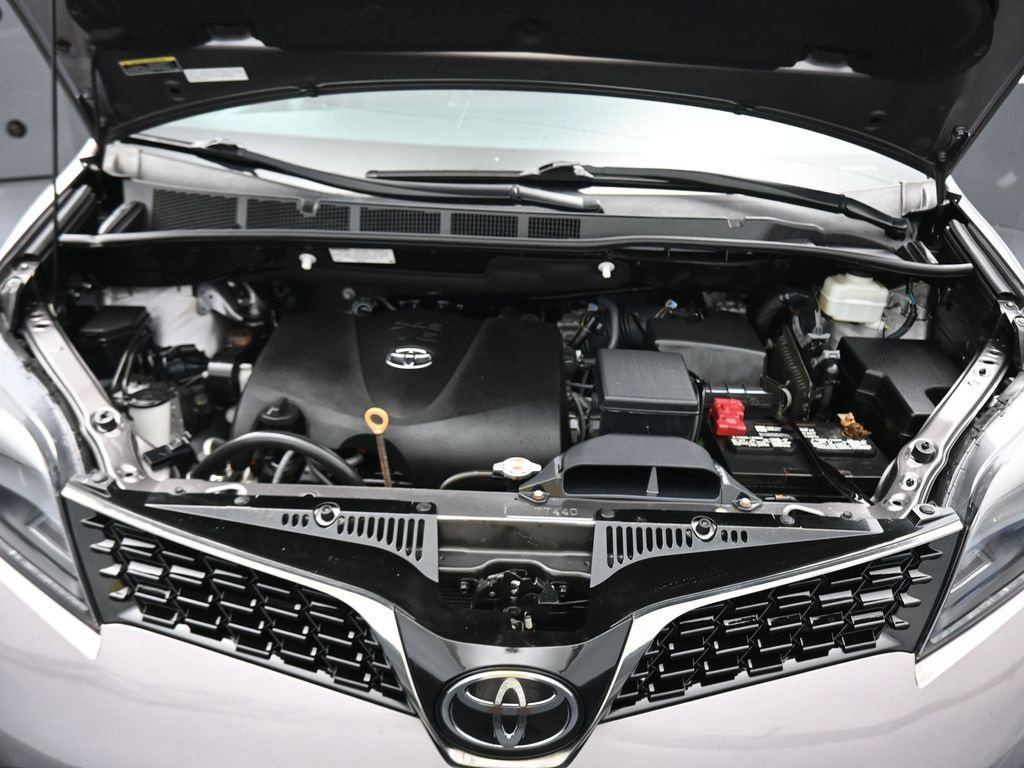 Used 2020 Toyota Sienna SE Premium image 63