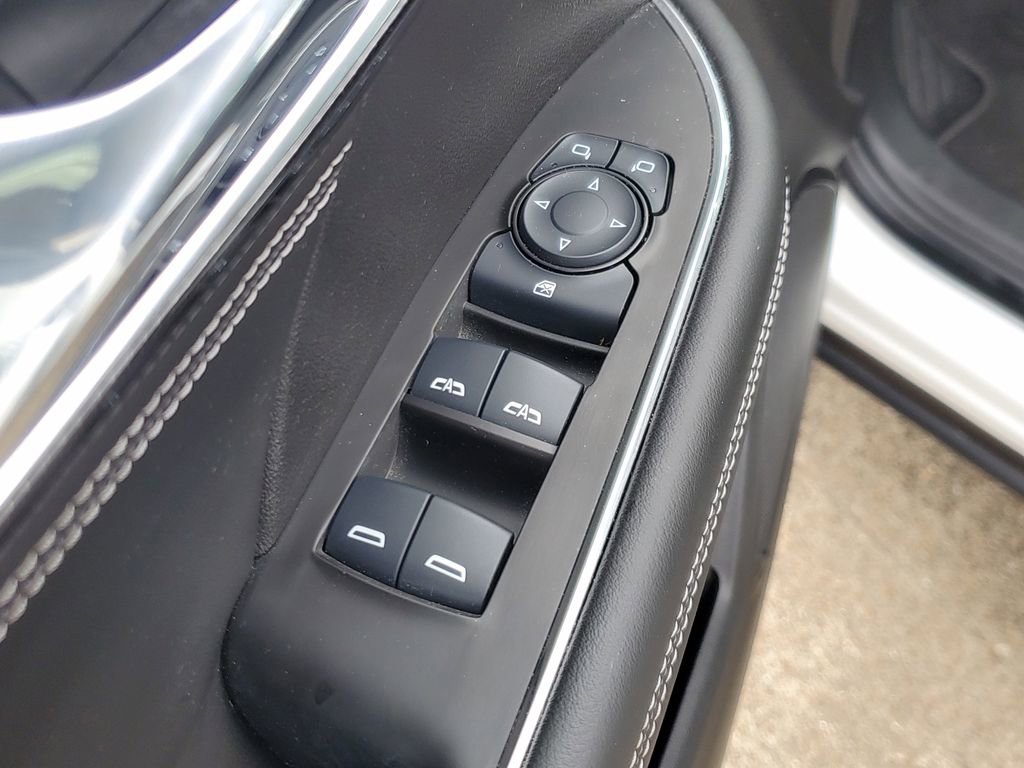 Used 2022 Buick Envision Preferred FWD image 17