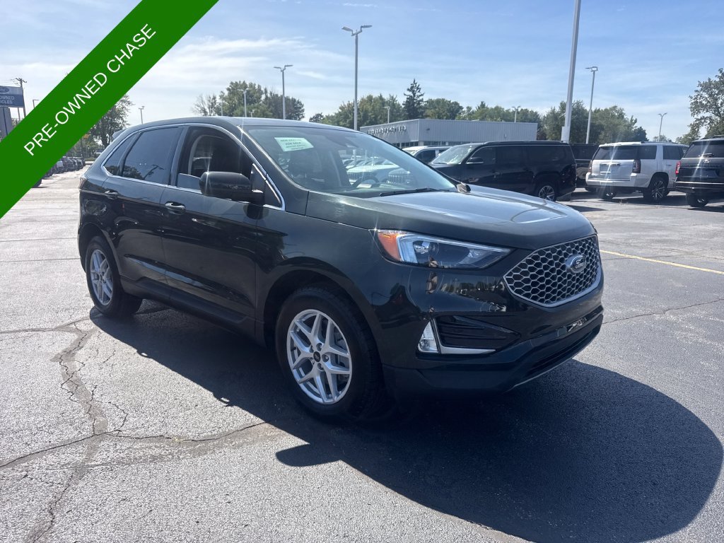 Used 2024 Ford Edge SEL w/ Convenience Package AWD/4WD image 4