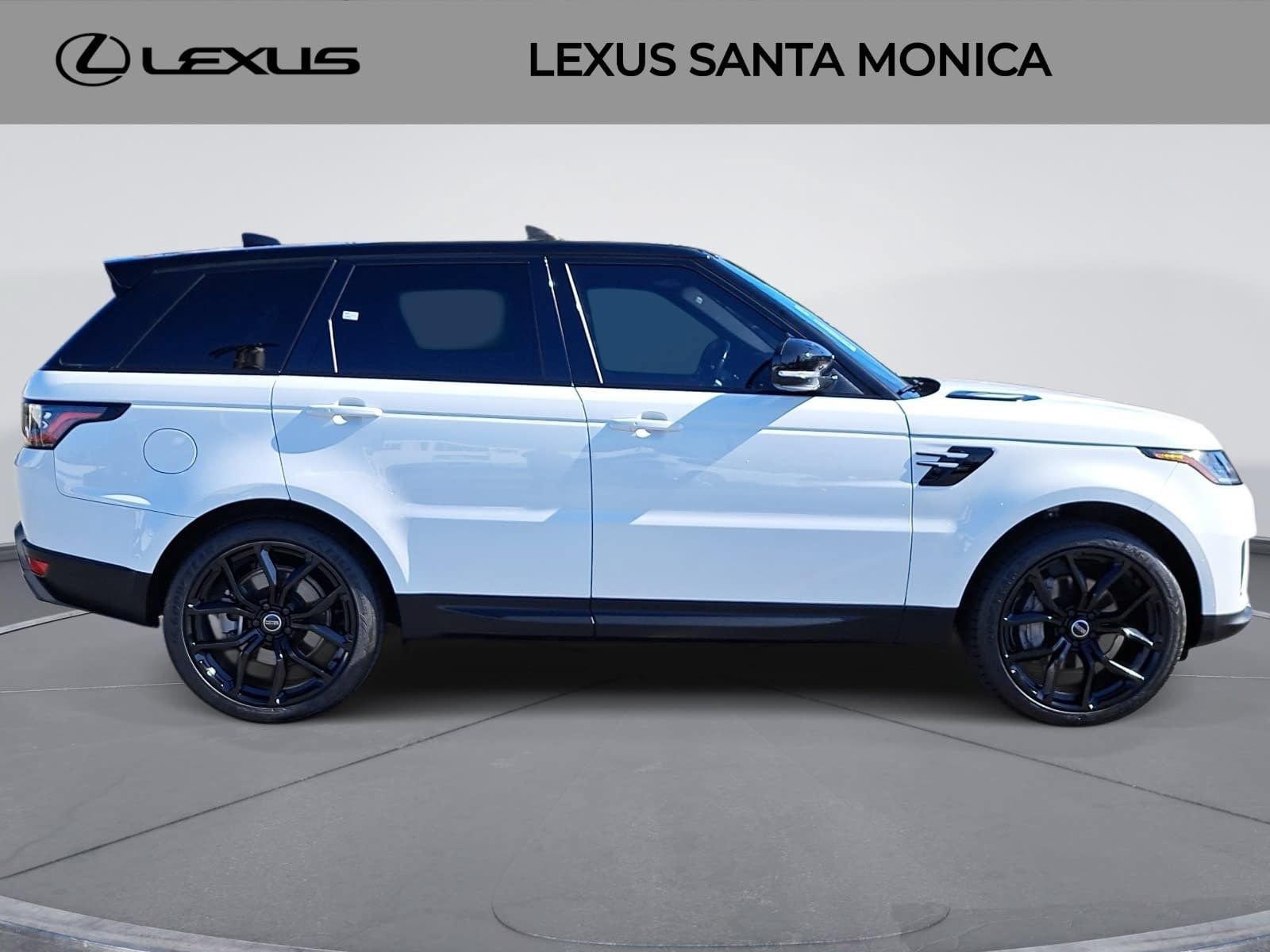 Used 2022 Land Rover Range Rover Sport SE AWD/4WD image 4