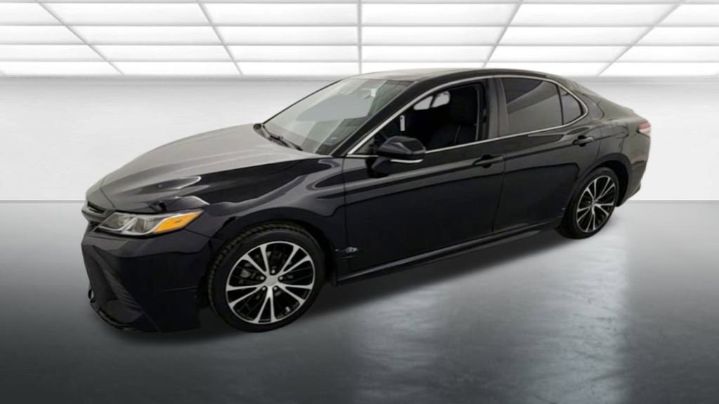 Used 2020 Toyota Camry SE w/ Audio Package image 4