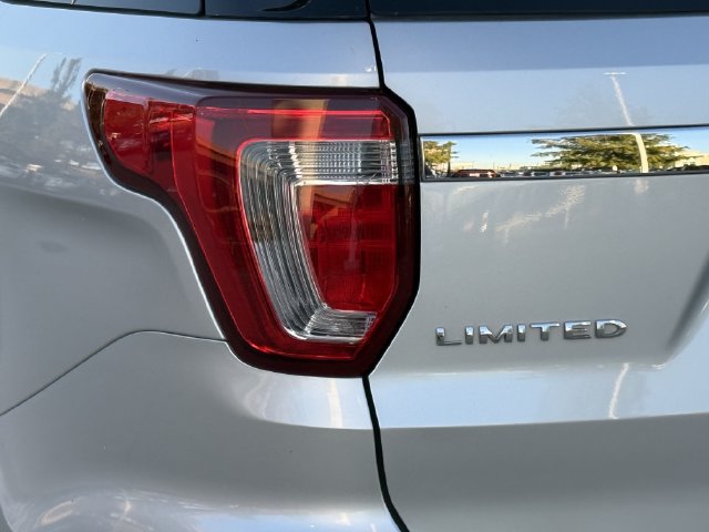 Used 2019 Ford Explorer Limited w/ Class III Trailer Tow Package FWD image 6