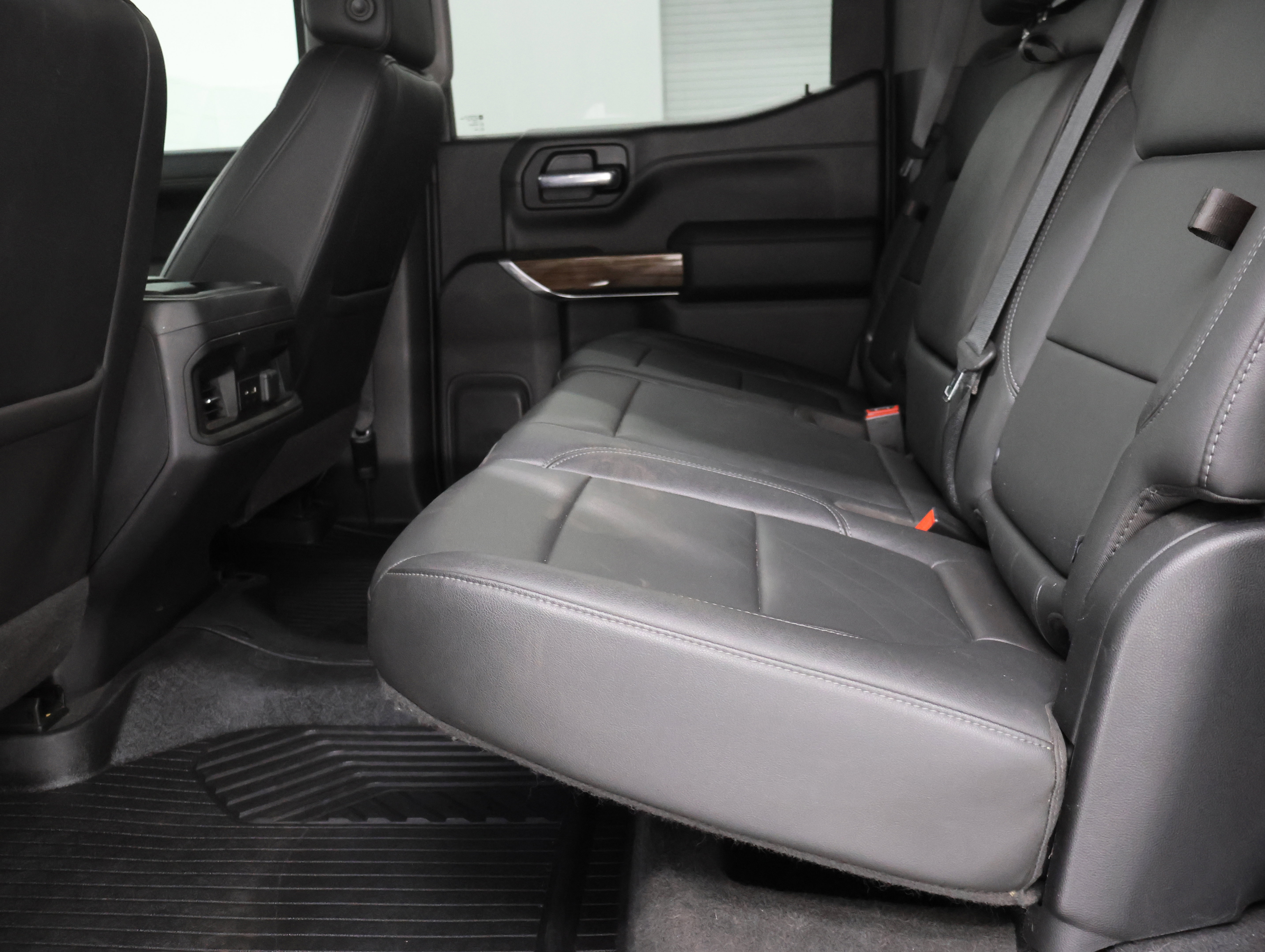 Used 2021 Chevrolet Silverado 1500 LT Trail Boss w/ Convenience Package II image 34