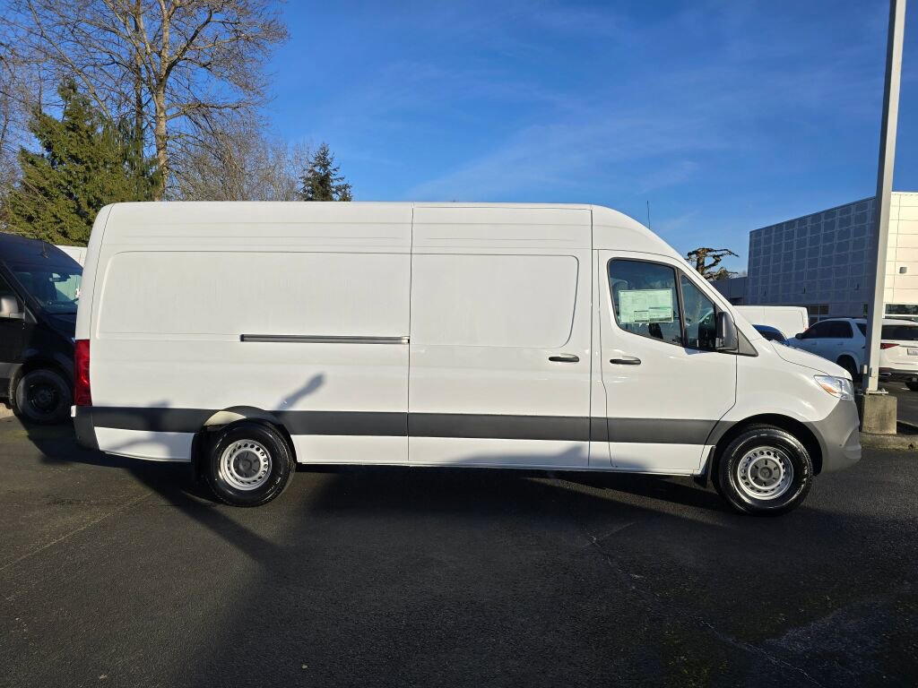 New 2025 Mercedes-Benz Sprinter 2500 image 7