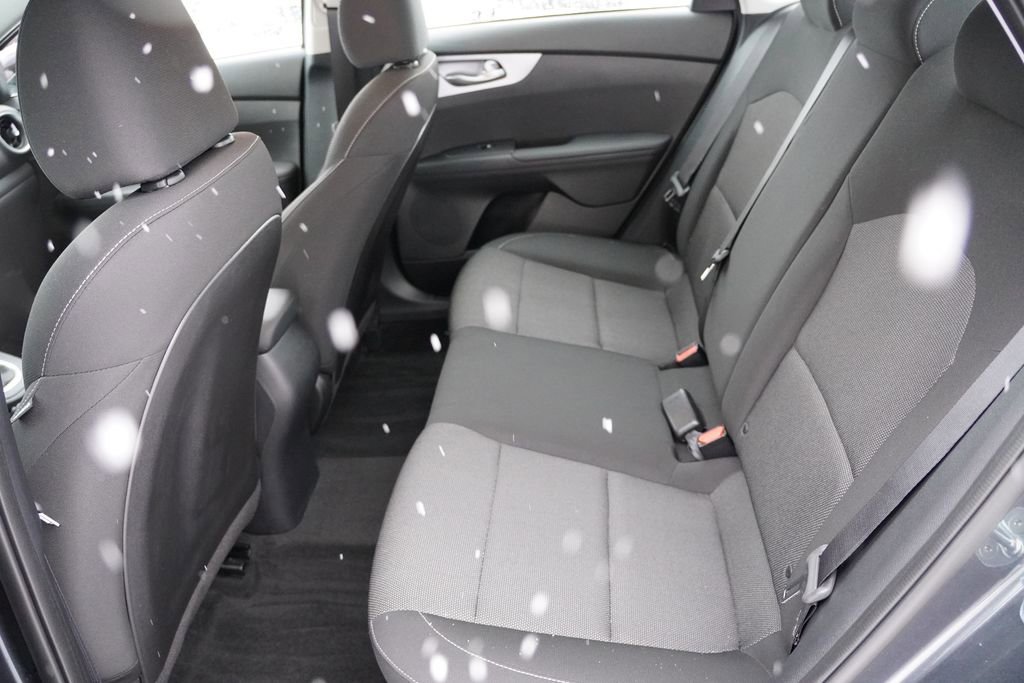 Certified 2022 Kia Forte LXS w/ LXS Technology Package image 18