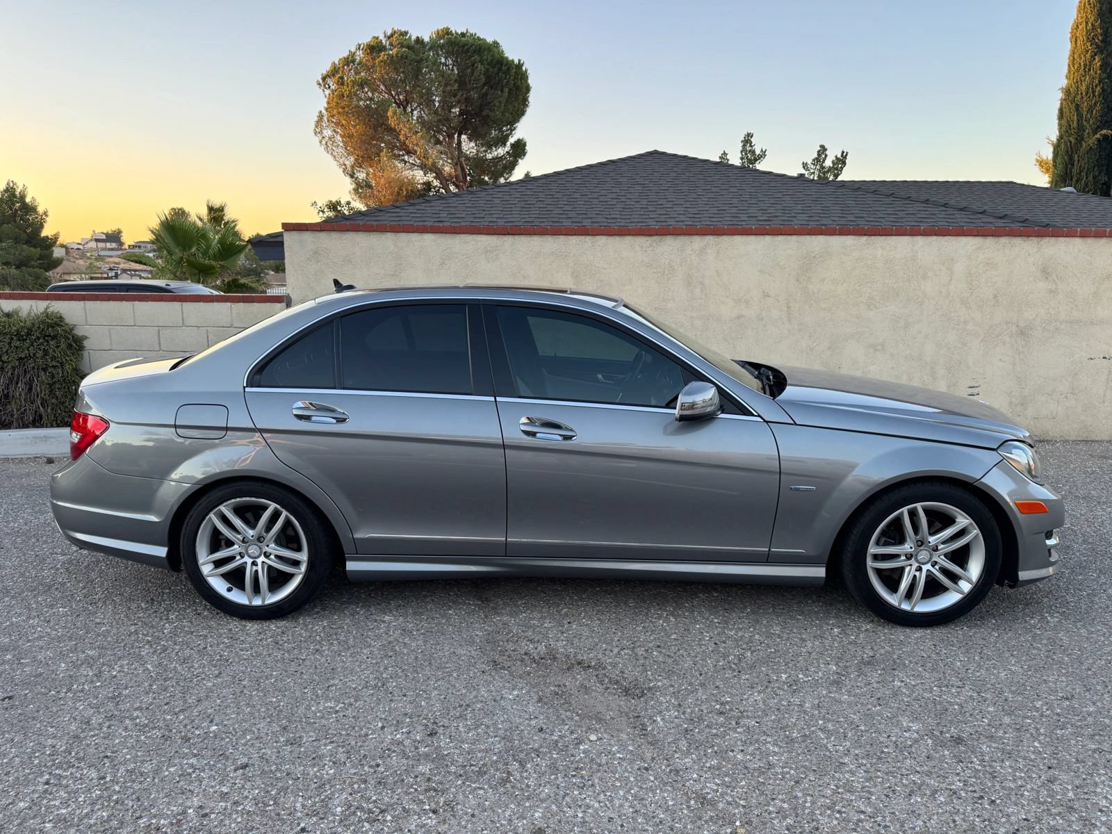 Used 2012 Mercedes-Benz C 250 Sedan image 3