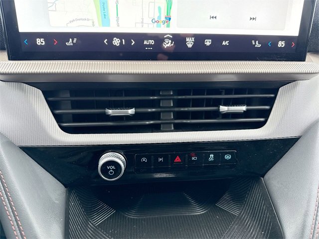 Used 2025 Ford Explorer Active image 19