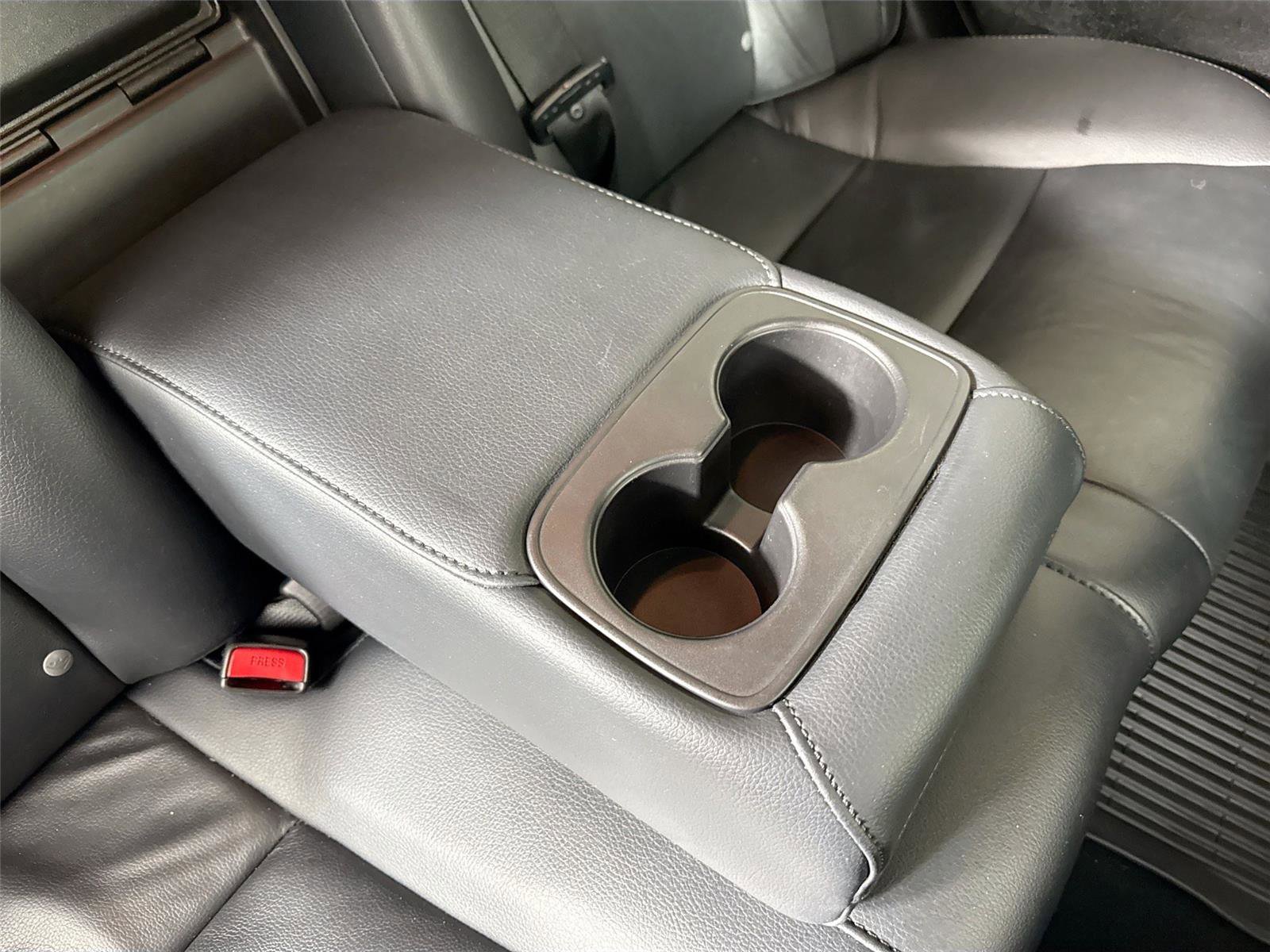 Used 2018 Toyota Avalon XLE Premium image 46