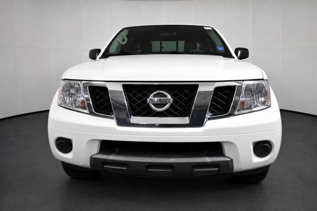 Used 2019 Nissan Frontier SV AWD/4WD image 2