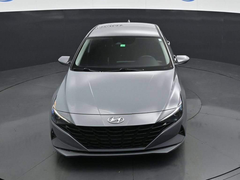 Used 2023 Hyundai Elantra SEL w/ Preferred Accessory Package FWD image 19