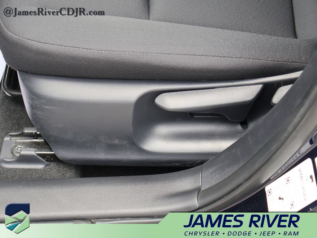 Used 2025 Toyota Corolla LE FWD image 23