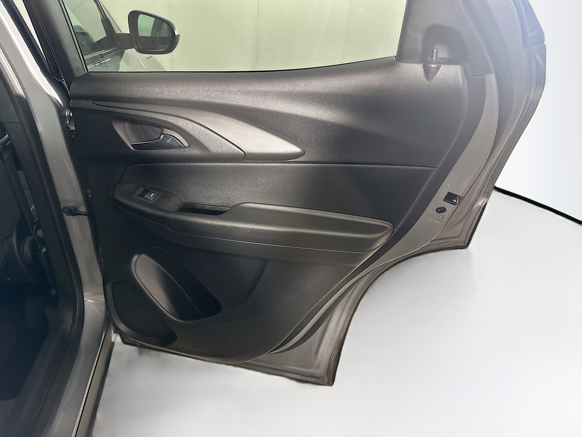 Used 2025 Chevrolet TrailBlazer LT image 27