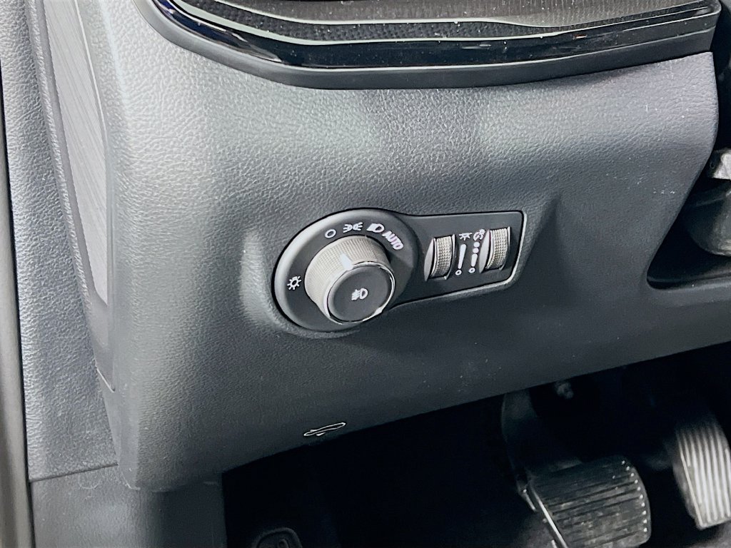 New 2026 Jeep Compass Latitude AWD/4WD image 10