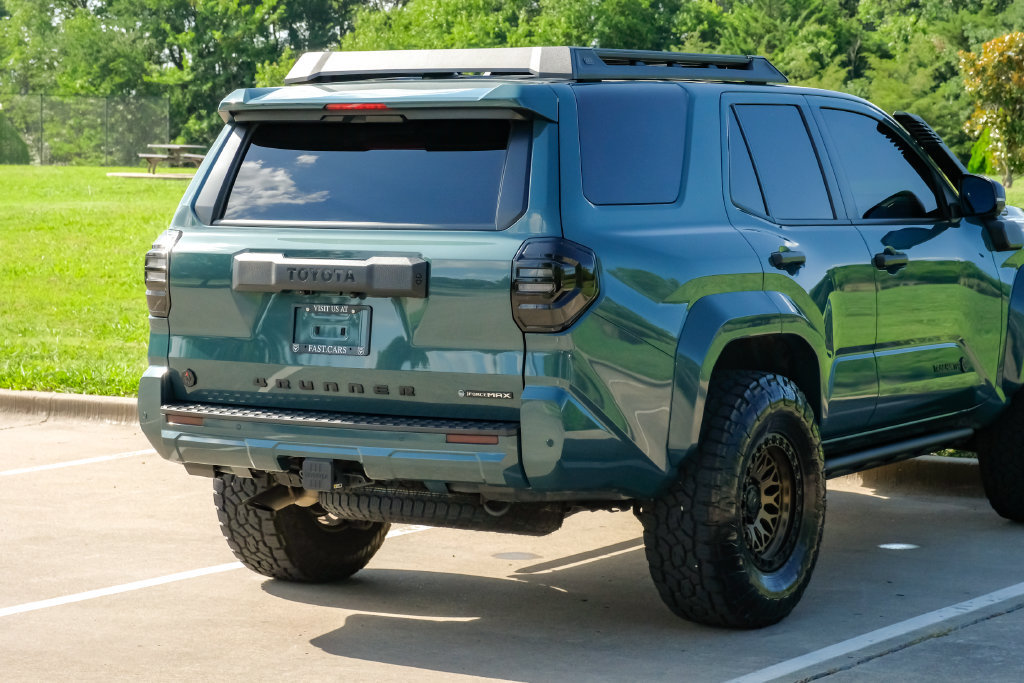 Used 2025 Toyota 4Runner Trailhunter AWD/4WD image 12