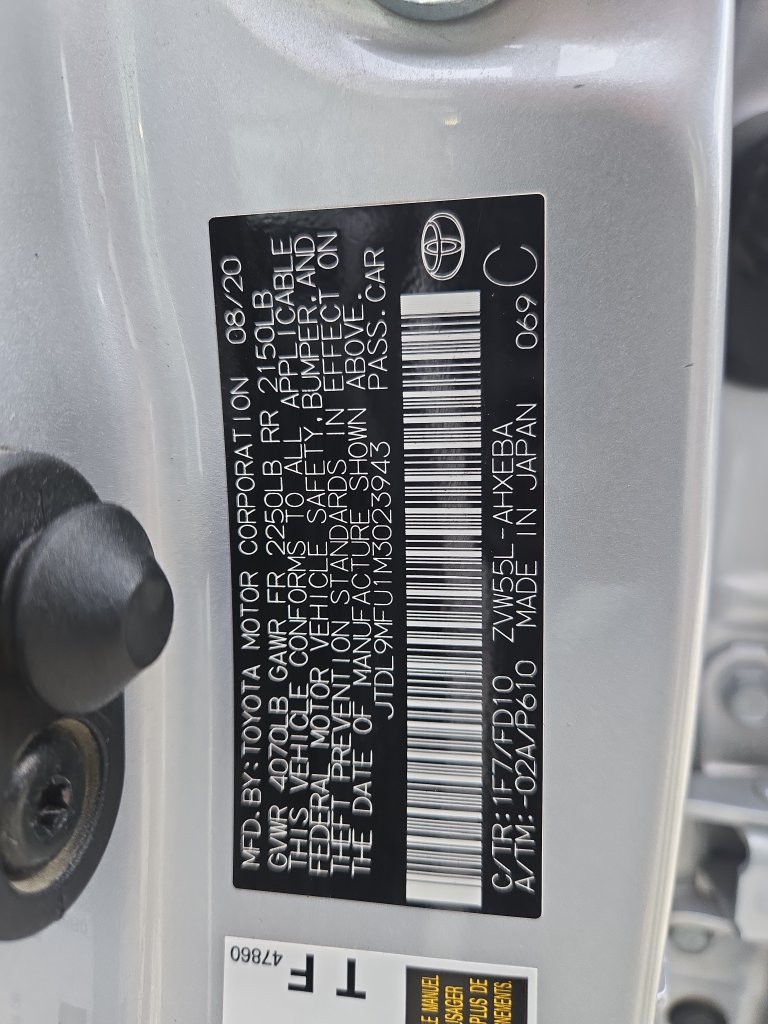 Used 2021 Toyota Prius LE AWD/4WD image 29
