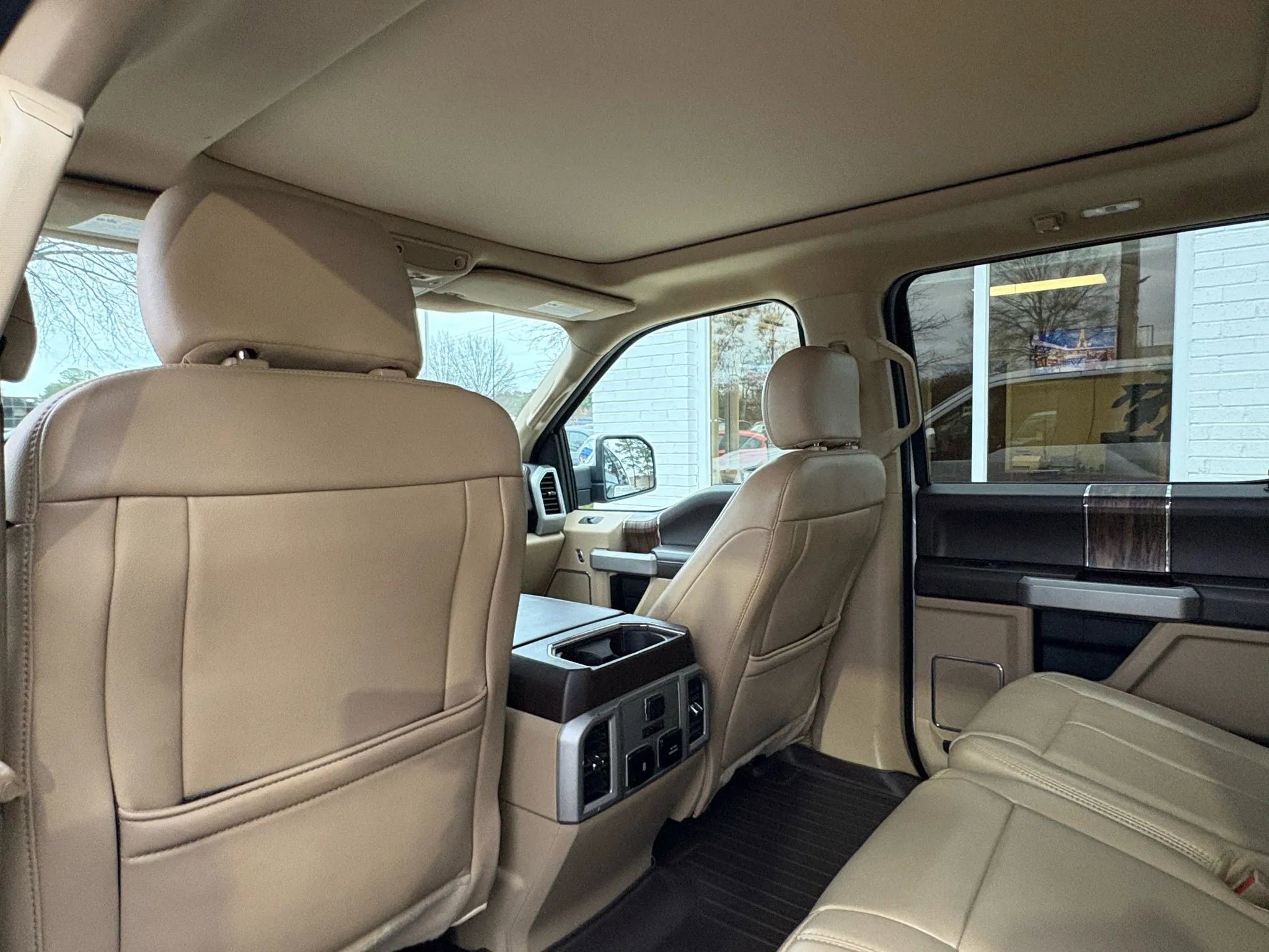 Used 2018 Ford F150 Lariat w/ Equipment Group 502A Luxury image 24