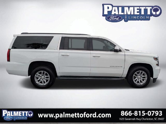 Used 2016 Chevrolet Suburban LT RWD image 2