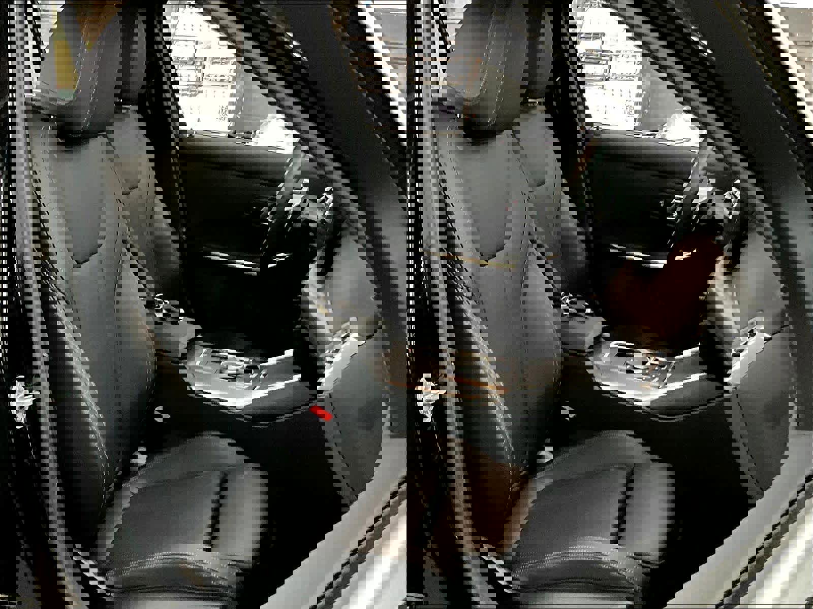 Used 2025 BMW 330i xDrive Sedan w/ Premium Package image 9