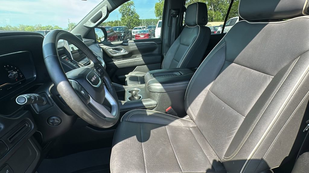 Certified 2024 GMC Yukon SLT w/ SLT Luxury Package image 9