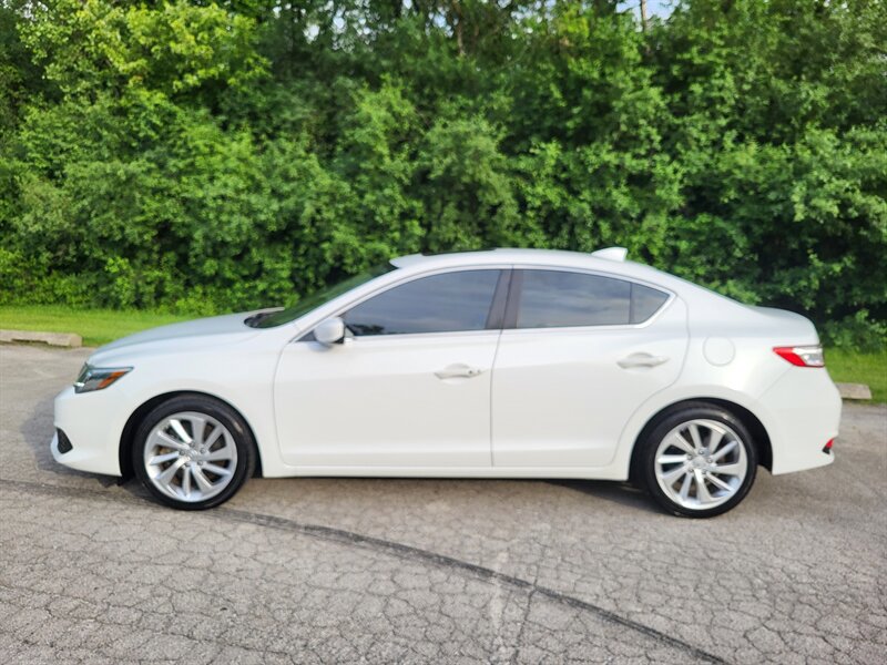 Used 2016 Acura ILX FWD image 3