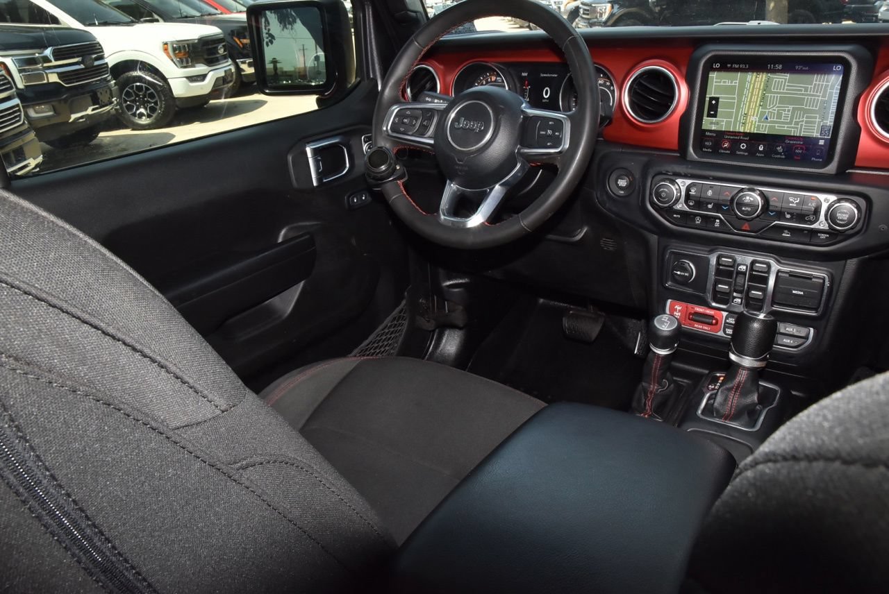 Used 2023 Jeep Gladiator Rubicon w/ Cold Weather Group AWD/4WD image 15