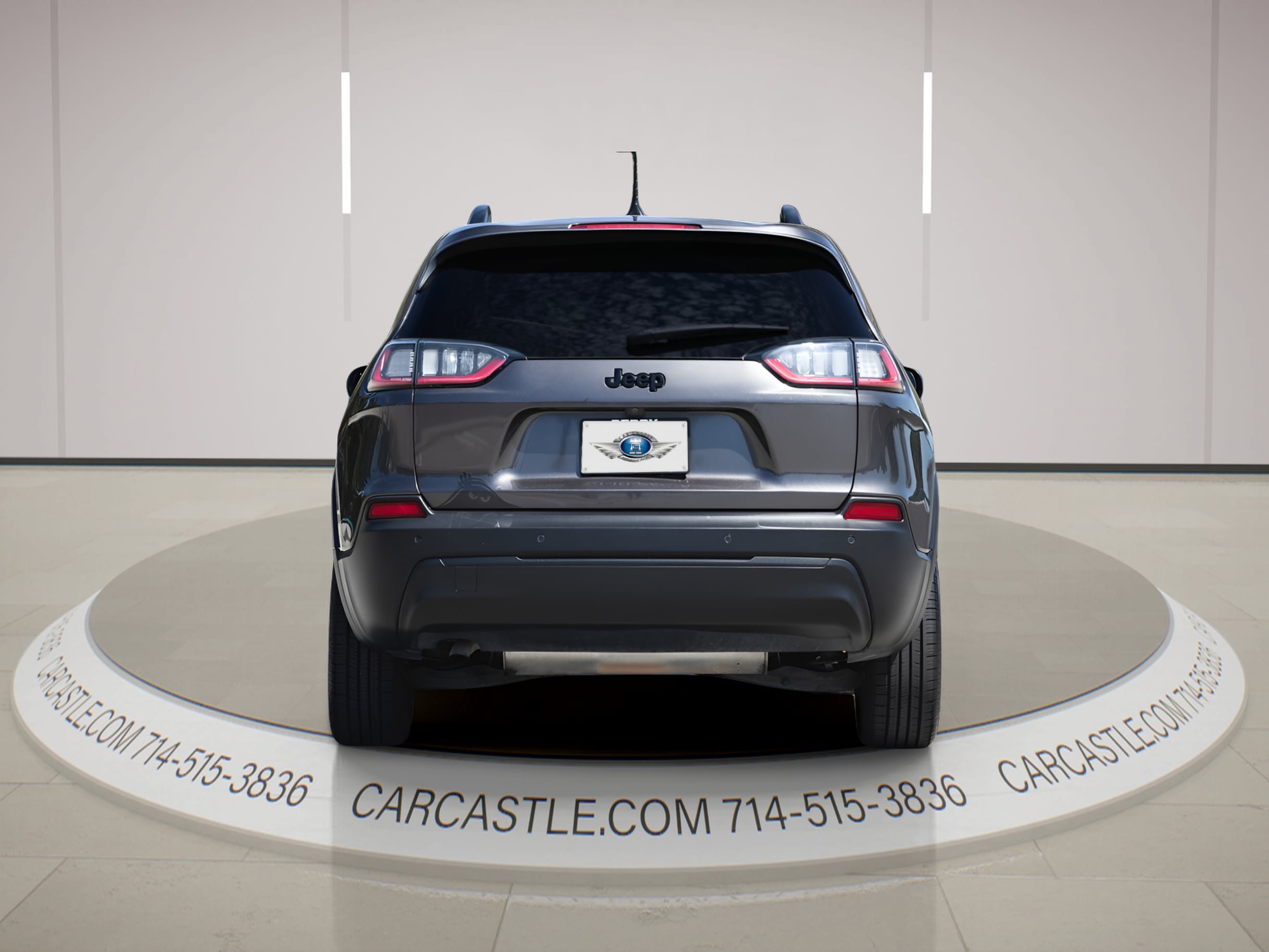 Used 2019 Jeep Cherokee Latitude Plus FWD image 4