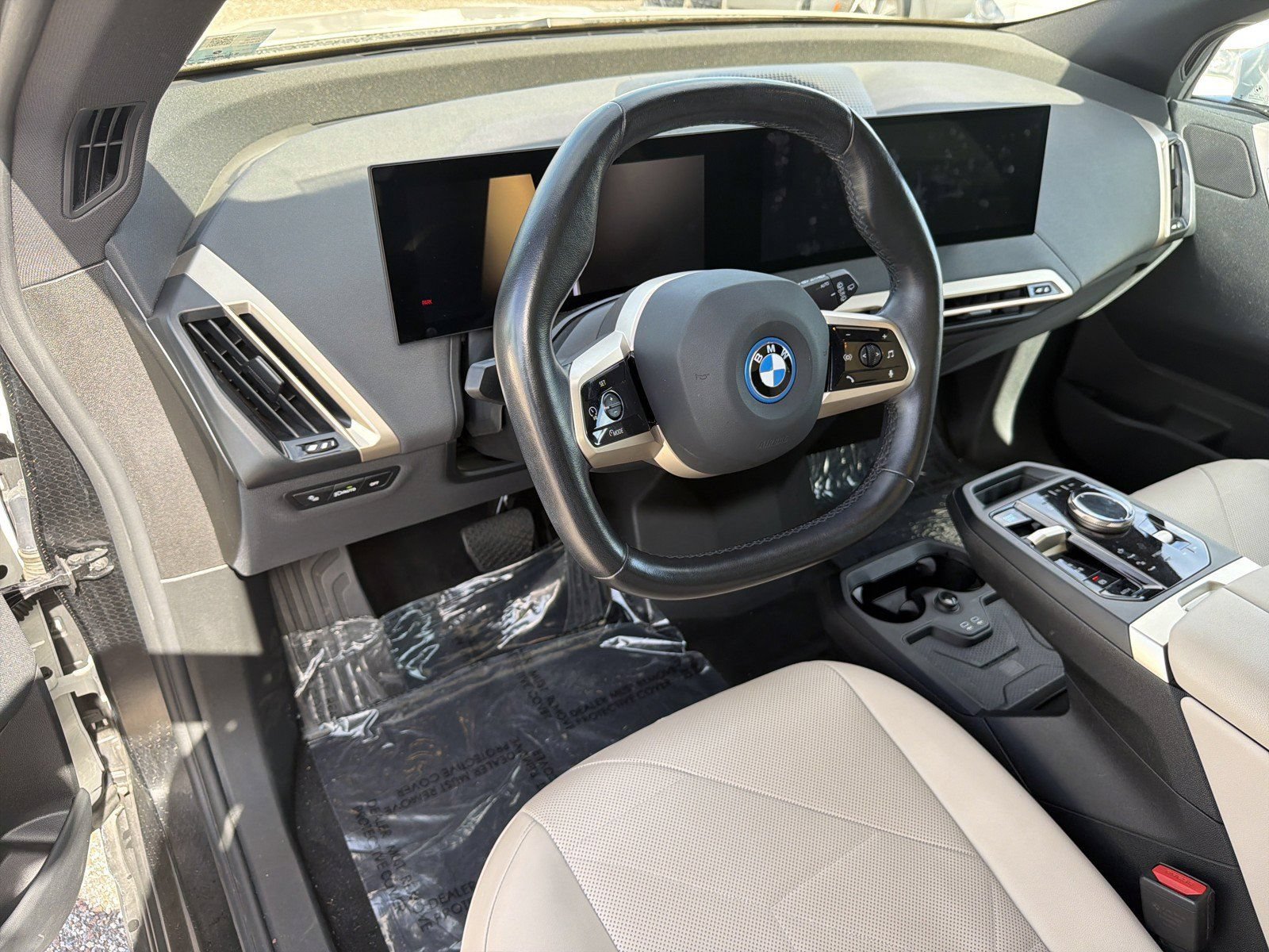 Used 2023 BMW iX xDrive50 AWD/4WD image 23
