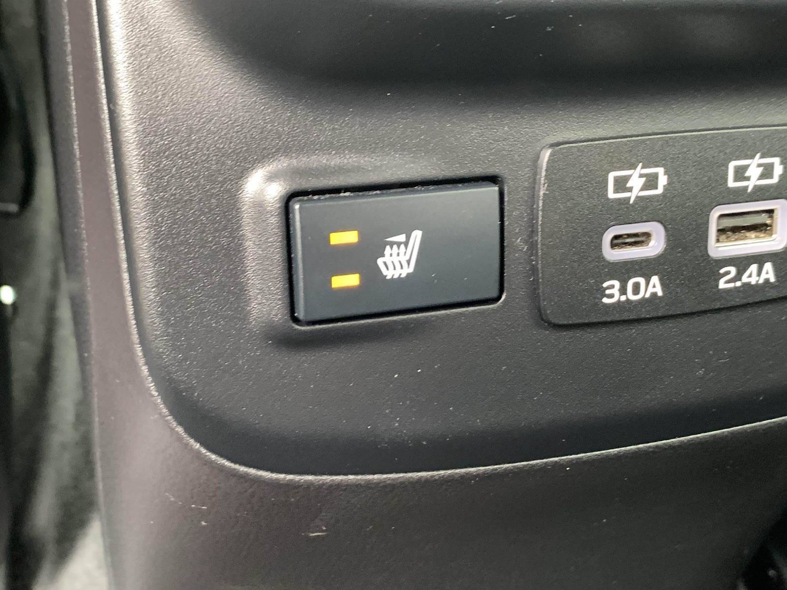 Used 2023 Subaru Outback Limited AWD/4WD image 42