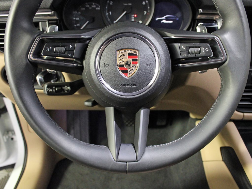 Used 2025 Porsche Macan w/ Premium Package Plus image 24