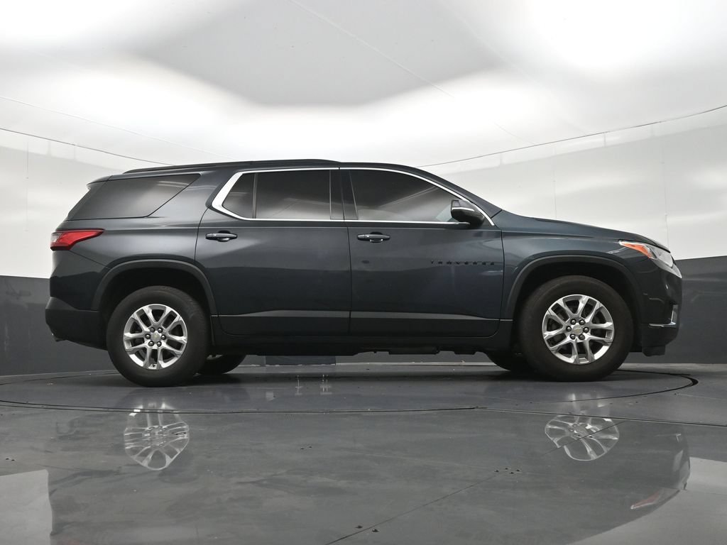 Used 2021 Chevrolet Traverse LT FWD image 29