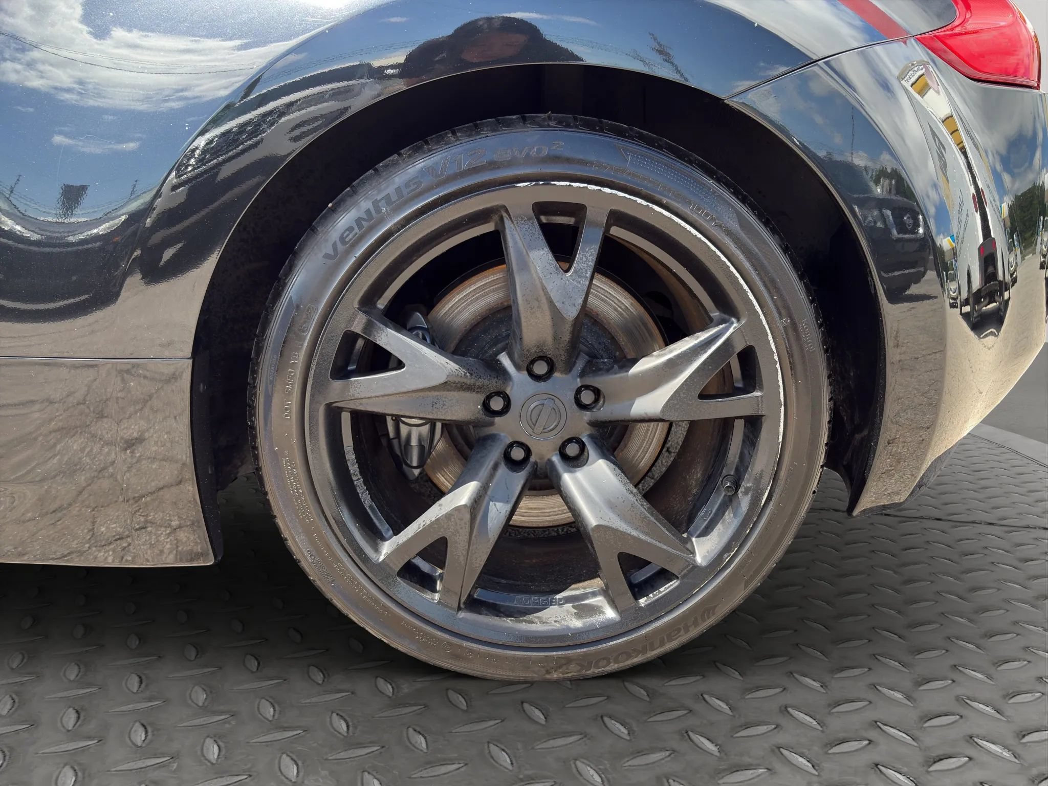 Used 2010 Nissan 370Z Touring w/ Sport Pkg RWD image 25