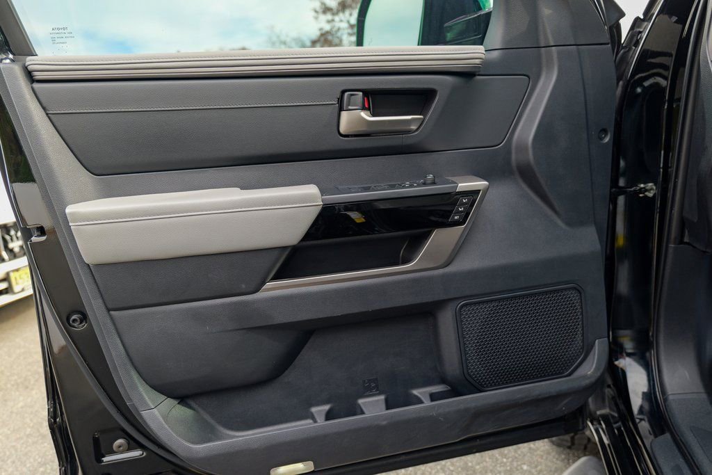 Used 2023 Toyota Tundra Limited image 18