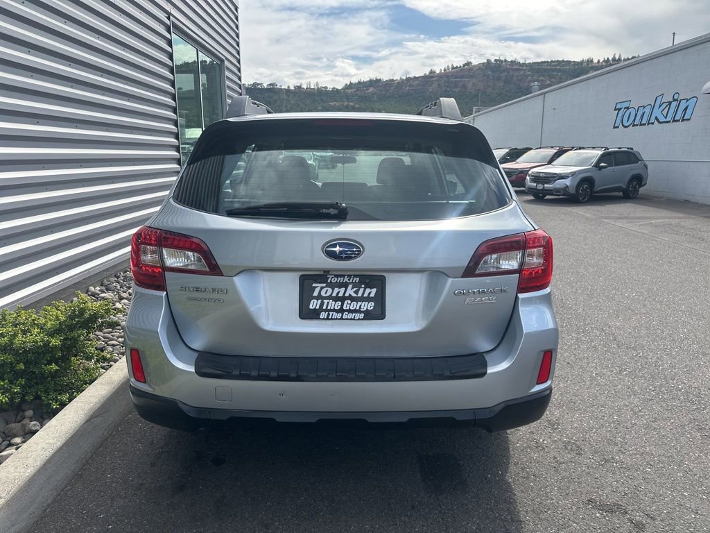 Used 2017 Subaru Outback 2.5i AWD/4WD image 6