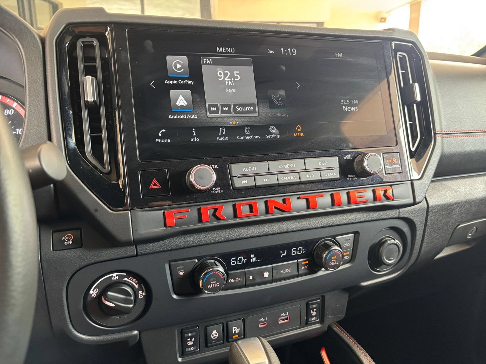 Used 2026 Nissan Frontier PRO-4X AWD/4WD image 16