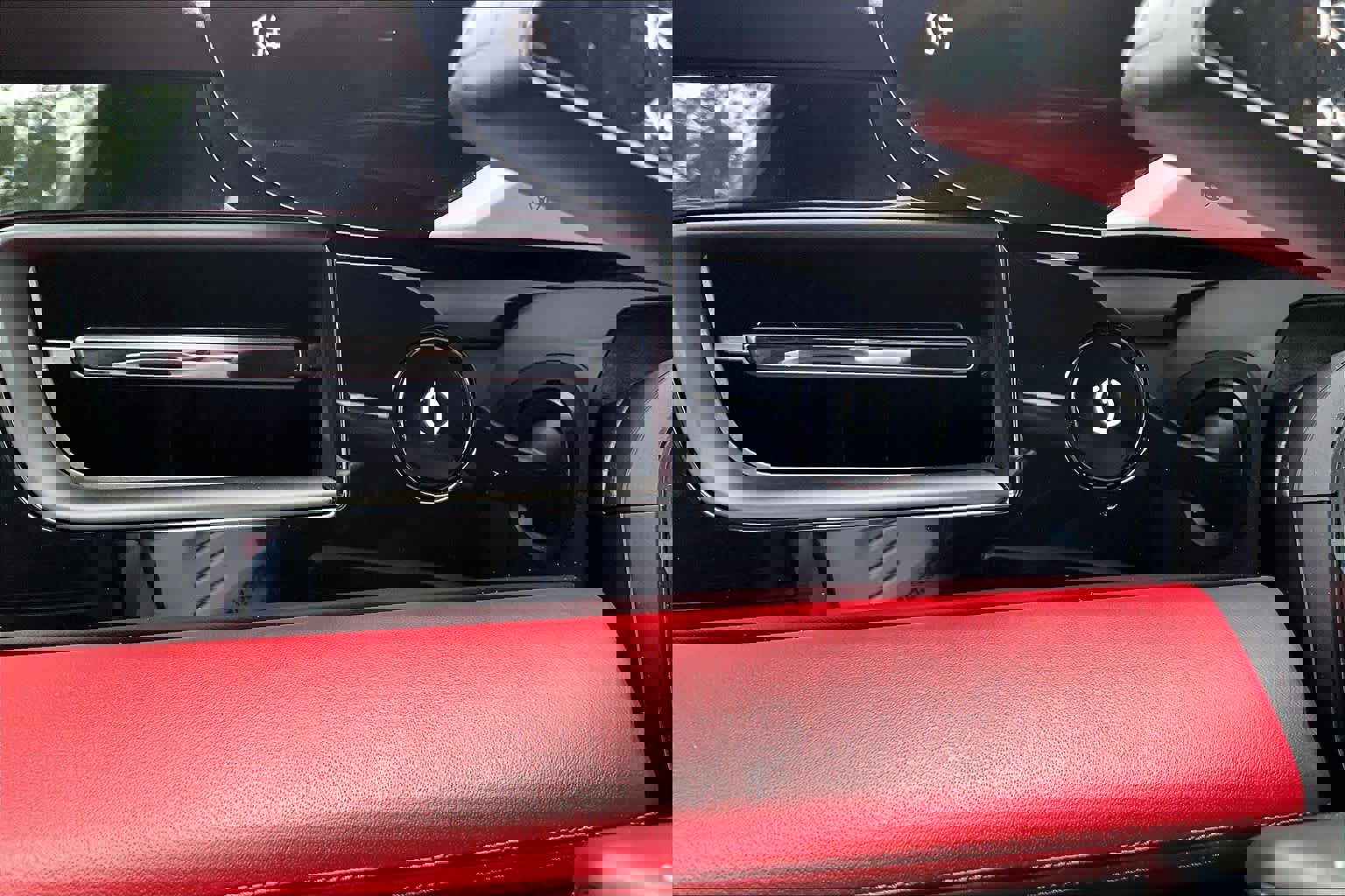 Used 2023 Porsche Taycan image 33